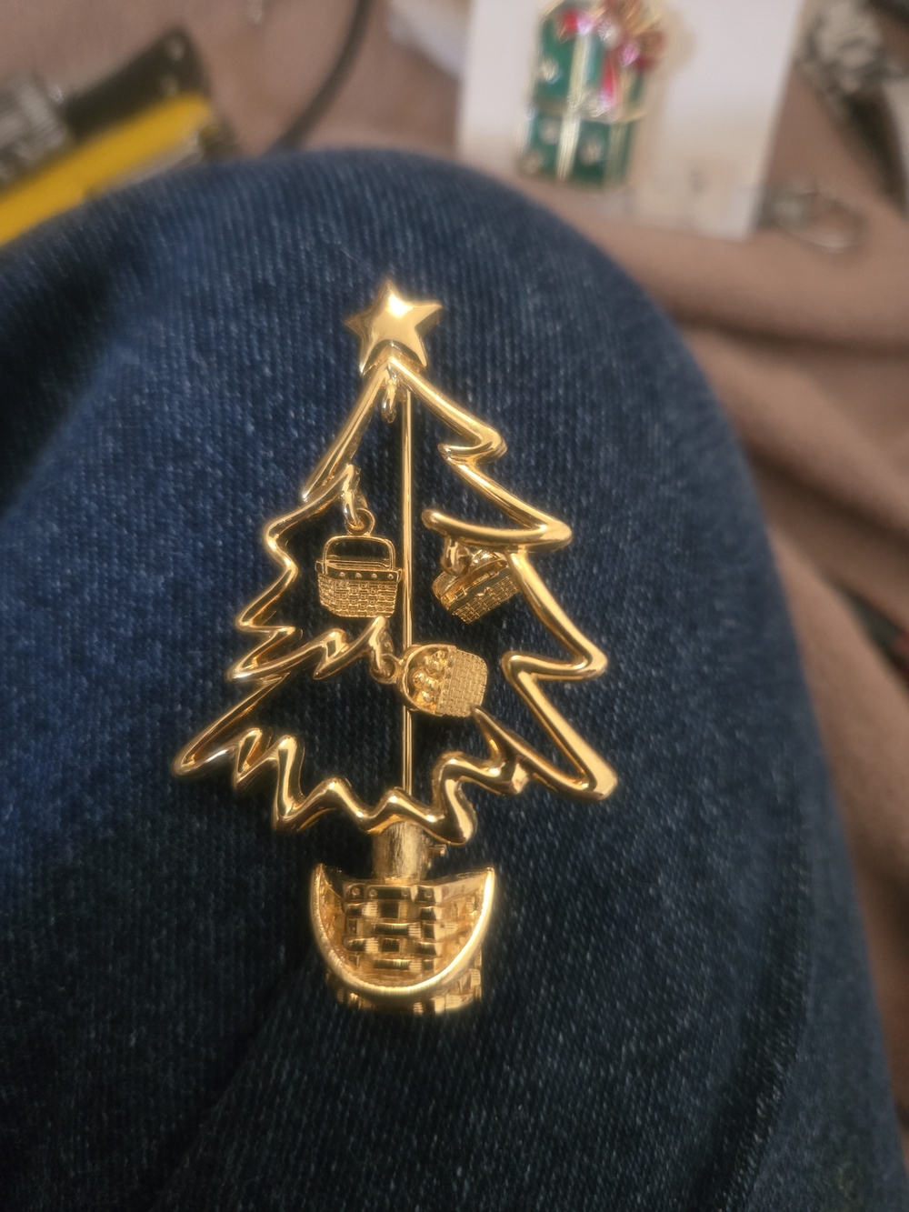 Gold-Tone Christmas Tree Lapel Pin for Men Jackets & Coats